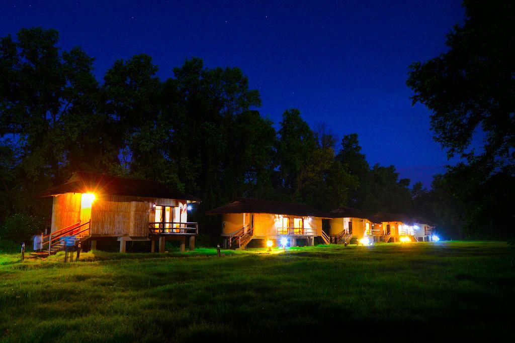 Temple Tiger Green Jungle Resort Kawasoti ภายนอก รูปภาพ